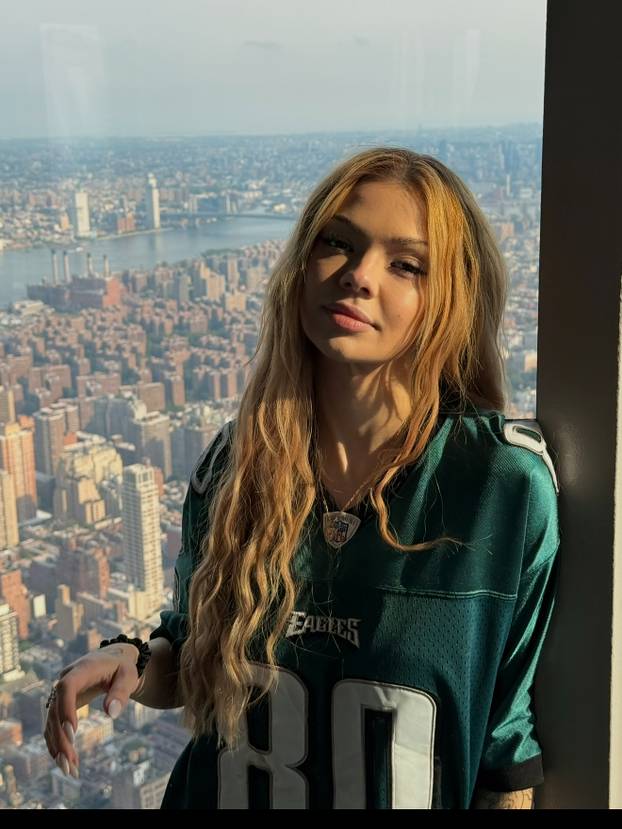 FOTO Najpoznatija Hrvatica na TikToku zaručila se za srpskog košarkaša. Pogledajte reakciju