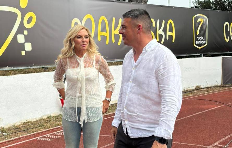 Vlatka Pokos novom objavom potaknula šuškanja o prekidu: 'Nikad nećeš moći natrag...'