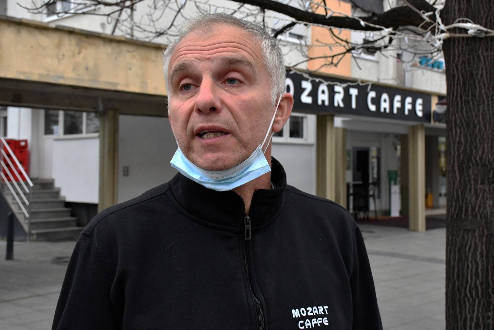 Slavonski Brod: Ugostitelj Nadin Knezević strahuje da zatvaranje kafića vodi u nova zaduženja