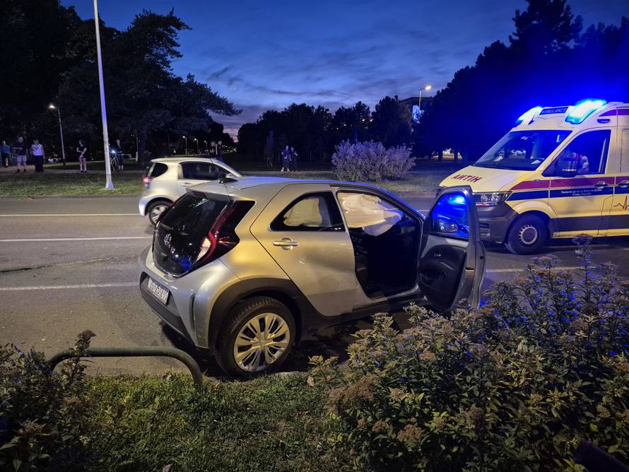 VIDEO Krš i lom u Zagrebu. Završio u bolnici nakon sudara: 'Uletio je u suprotni smjer...'