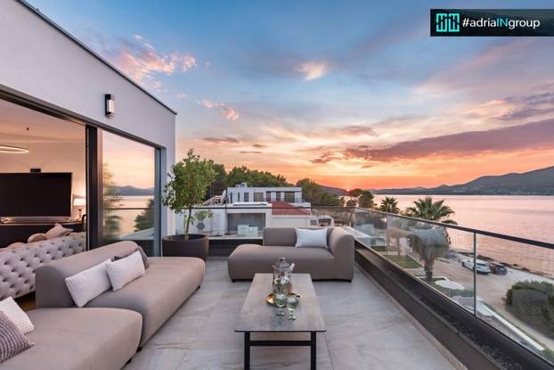 FOTO Ima konobu s vinom i dva bazena: Vila na Čiovu prodaje se za čak šest milijuna eura