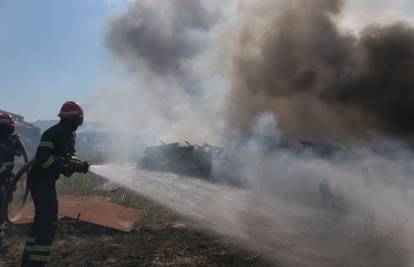 Požar u Planome: Gori nisko raslinje, makija i borova šuma