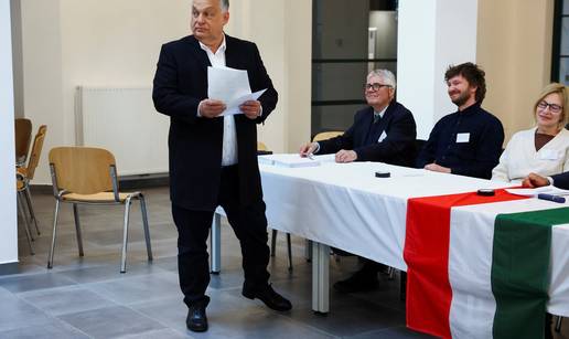 FOTO Evo kako izgledaju izbori u Ma&dstrok;arskoj: Glasali Viktor Orban i Peter Magyar
