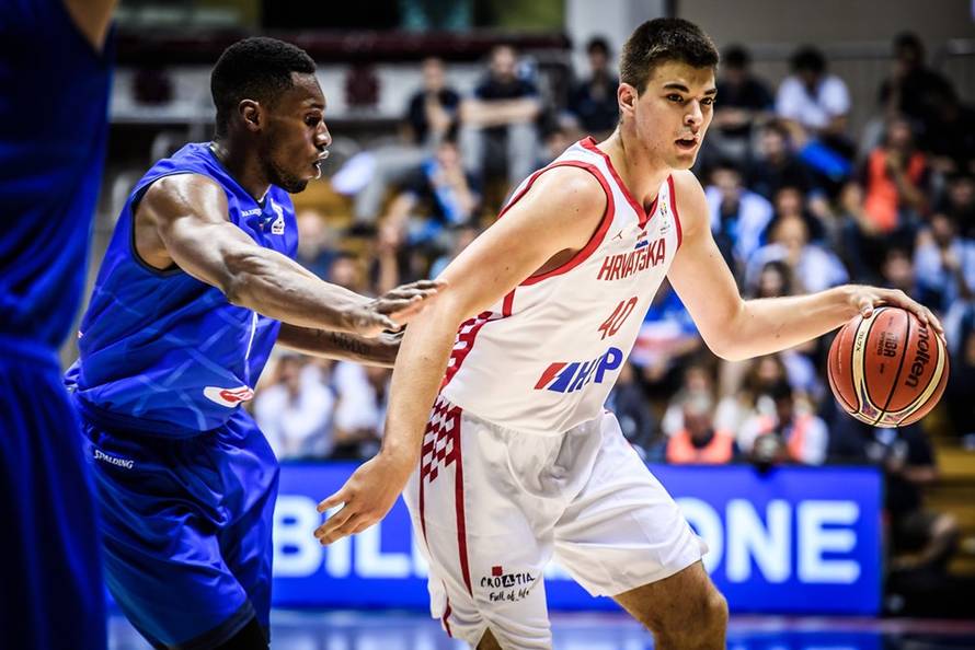 Sjajni Babo slomio je Talijane i ostavio Hrvatsku u igri za SP!