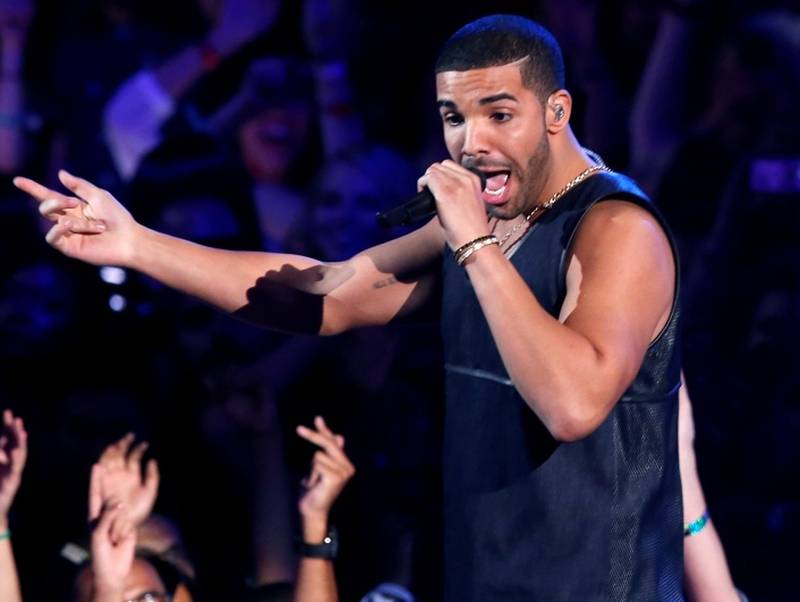 FILE PHOTO:  Drake performs during the 2013 MTV Video Music Awards in New York