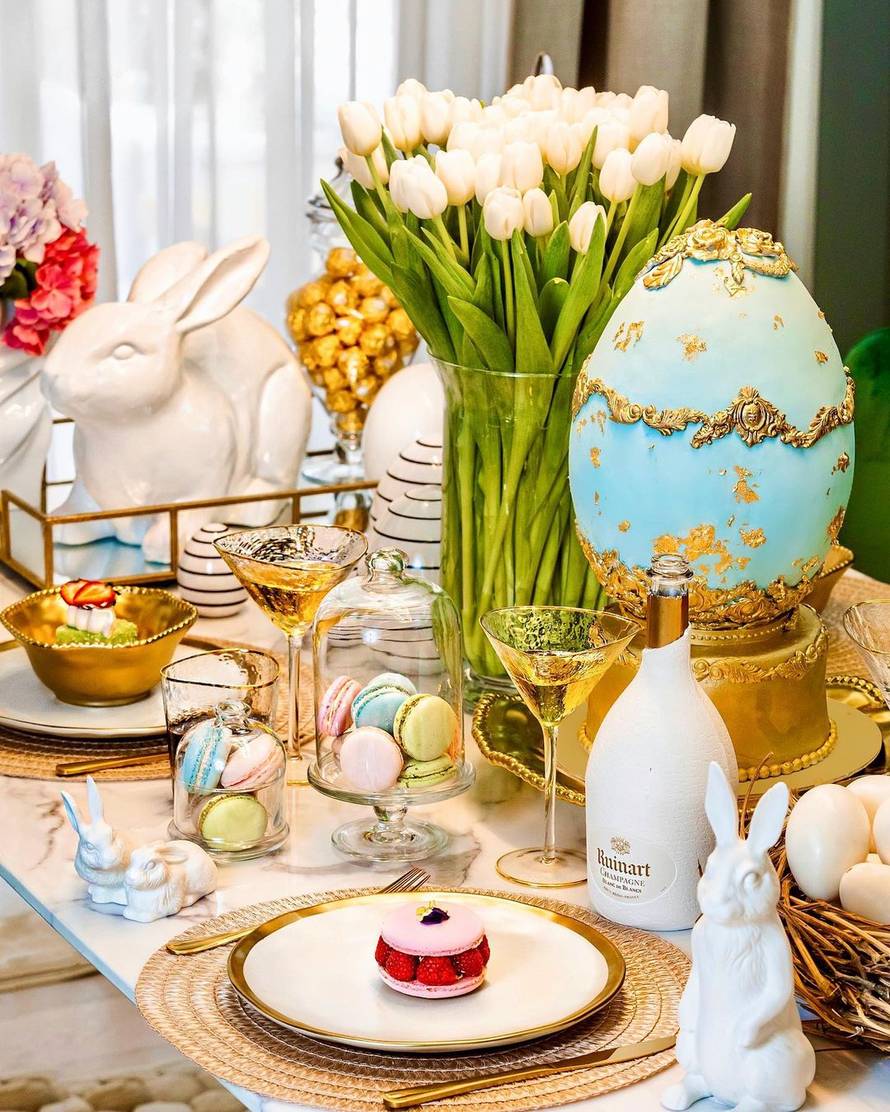 Uskrs kod poznatih Hrvata: Maja i Bojana očarale outfitom, Modni Mačak luksuznim stolom