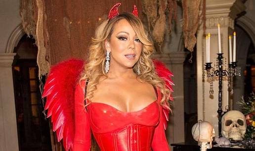 Bivši ju nije prebolio: Mariah Carey 'pretvorio' u maltezera