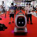 Pandemija u Kini: Više od 2000 robota bit će zaduženo za dostavljanje online narudžbi