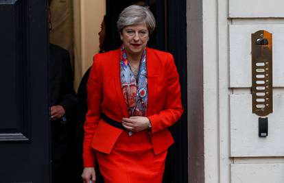 Theresa May će formirati vladu s unionistima iz Sjeverne Irske
