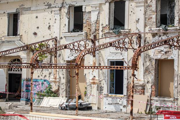 Ruševina poznatog hotela pretvara se u filmski set, snimanje počinje u drugoj polovici rujna