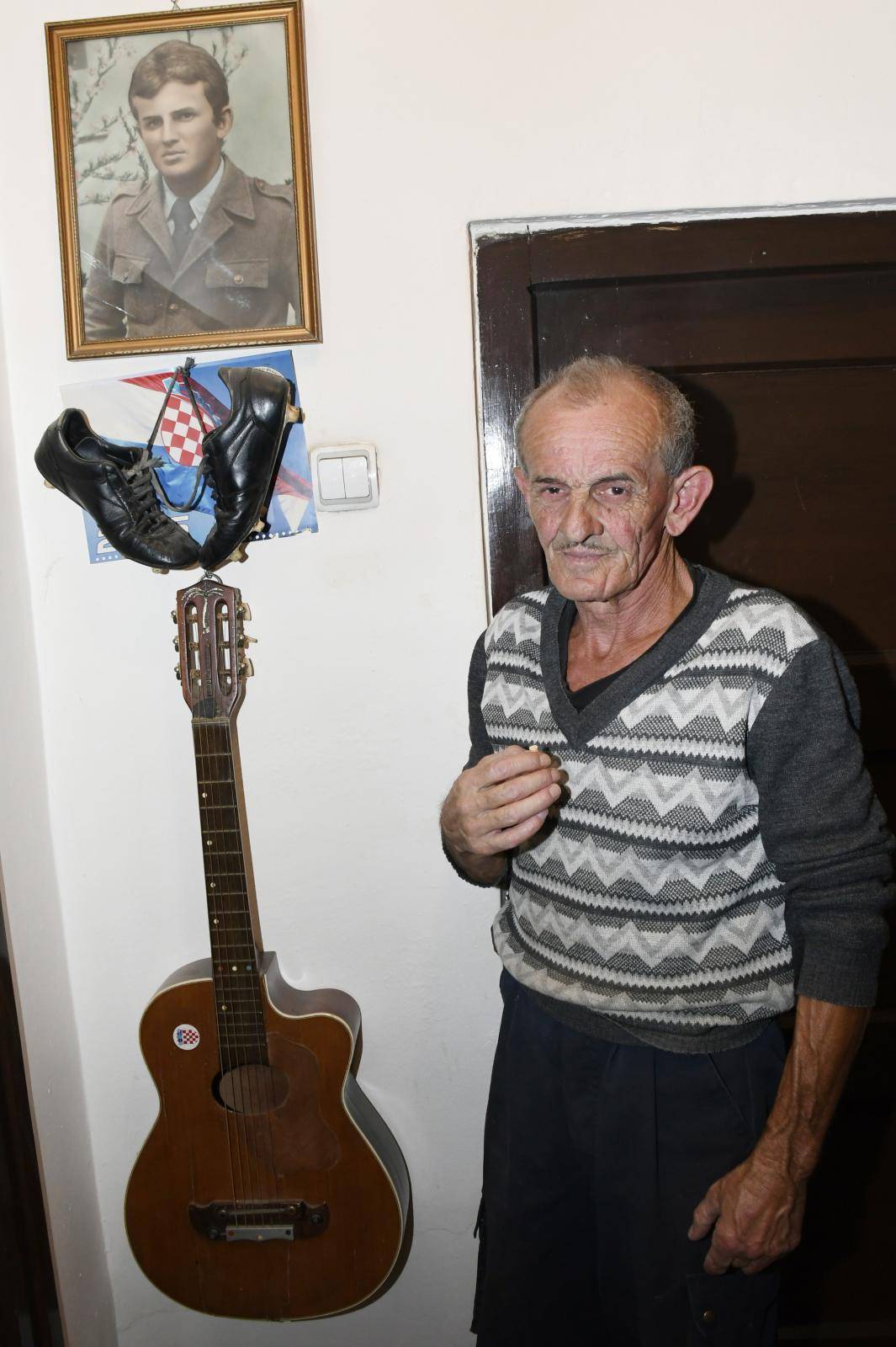 Napadač s Markova trga živio je s obitelji u selu Kletiše nedaleko od Kutine, u tijeku je pretres