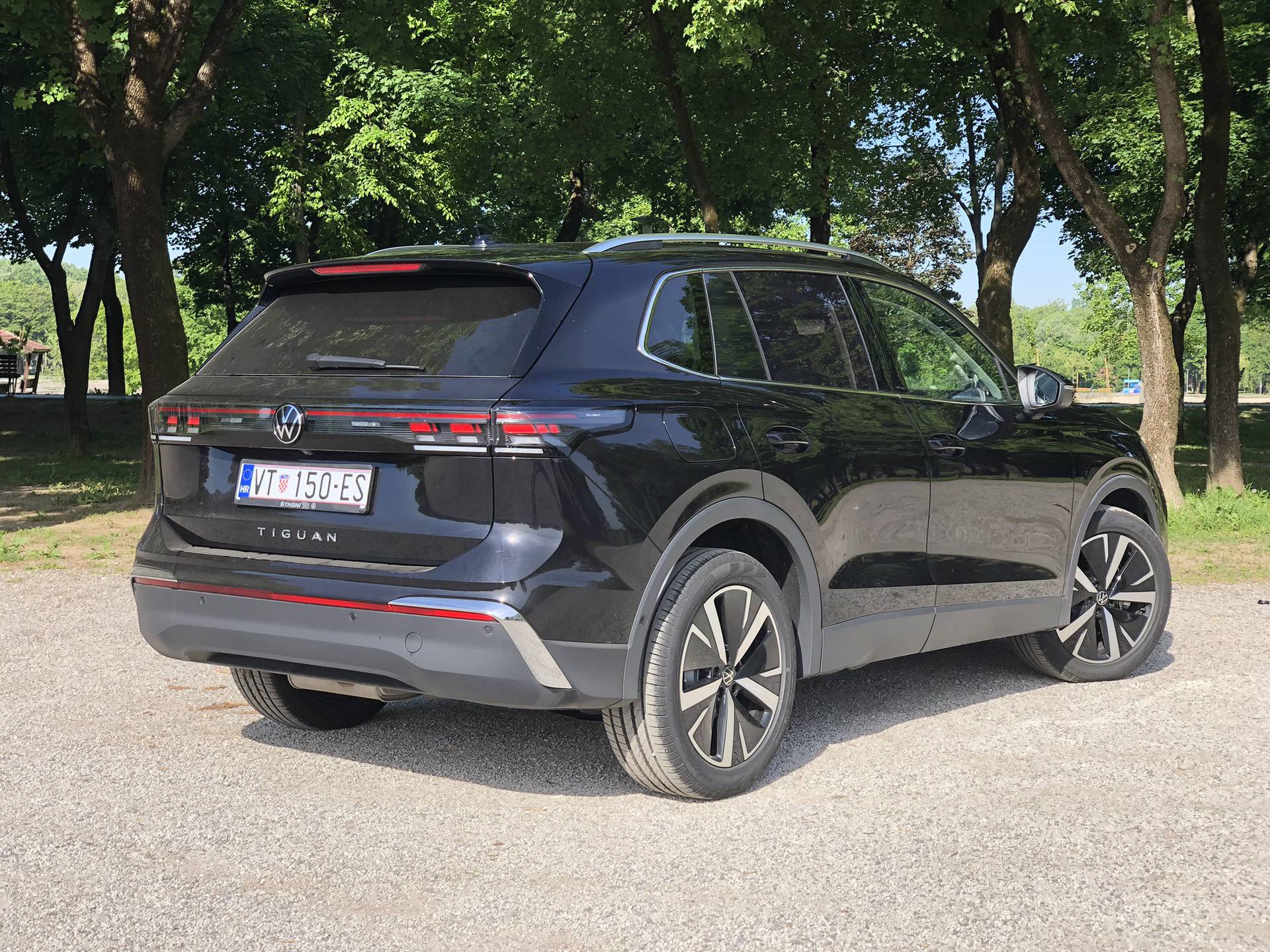 Dva hita stigla na tržište: Vozili smo novi VW Passat i Tiguan