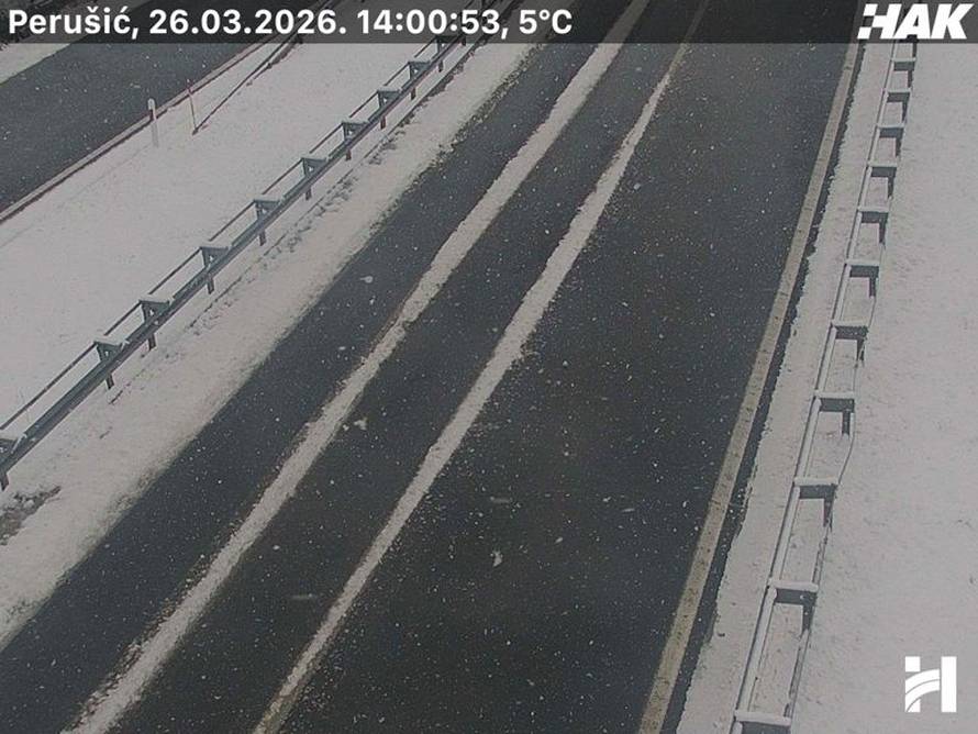 CRVENI METEOALARM Podigli razinu upozorenja za Zagreb! Vjetar ruši stabla po gradu...