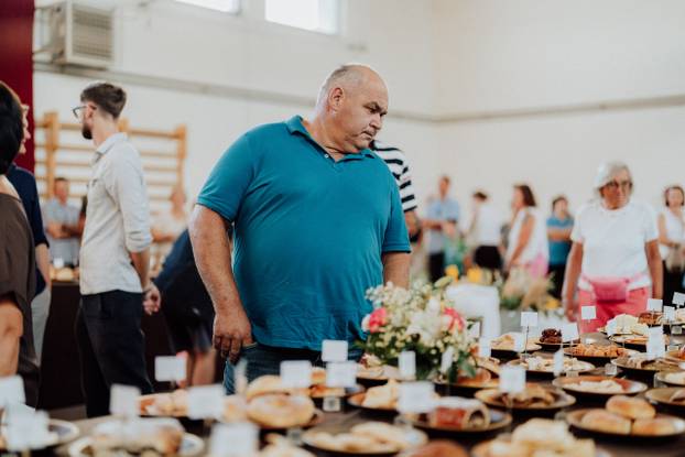 FOTO Vižinada ponovno slavila okuse tradicije: Moglo se kušati 215 kolača na 28. Slatkoj Istri