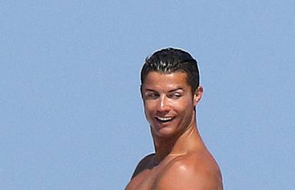 Ronaldo: Visok sam, zgodan, imam dobro tijelo i sve zube