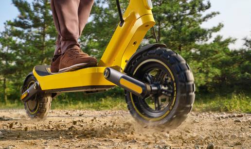 Xiaomijev novi Ultra romobil na jednom punjenju ide i do 75 km. Sti&zcaron;e ekstremno tanka baterija