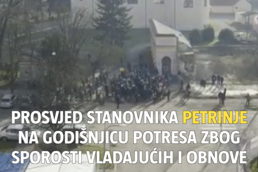 Stanovnici Petrinje prosvjedovali zbog sporosti vladajućih i obnove: 'Hvala za svaku bakinu suzu iz kontejnera'