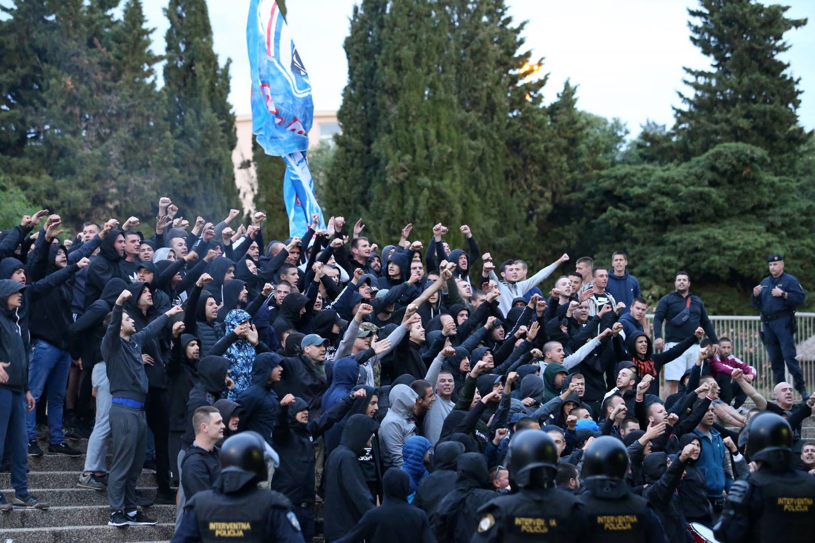 Torcida iza sjeverne tribine došla pružiti podršku Hajduku