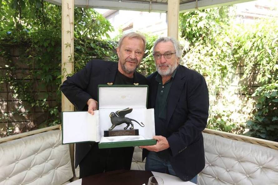 Hadžihafizbegović je završio u bolnici: 'Ozlijedio sam nogu...'