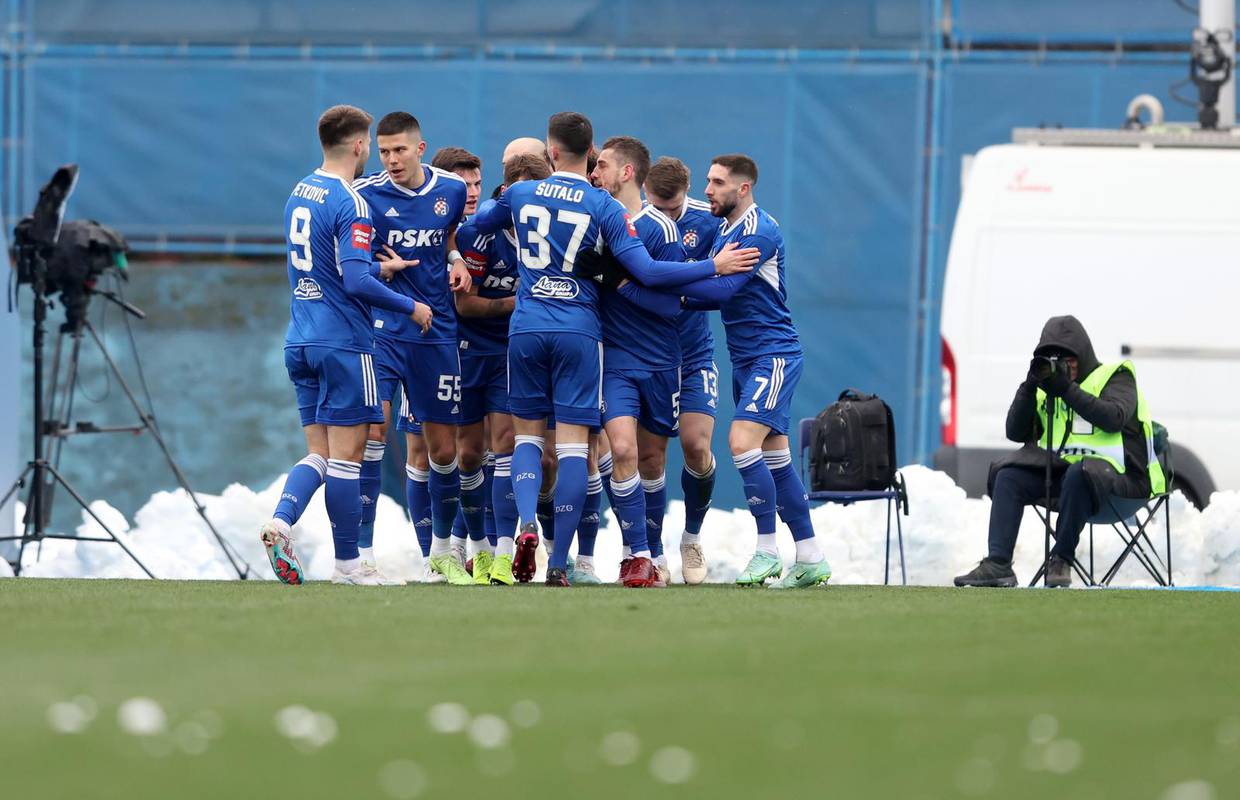 Fantastični Dinamo deklasirao Hajduk na Maksimiru i zabio četiri gola za +11 na vrhu HNL-a