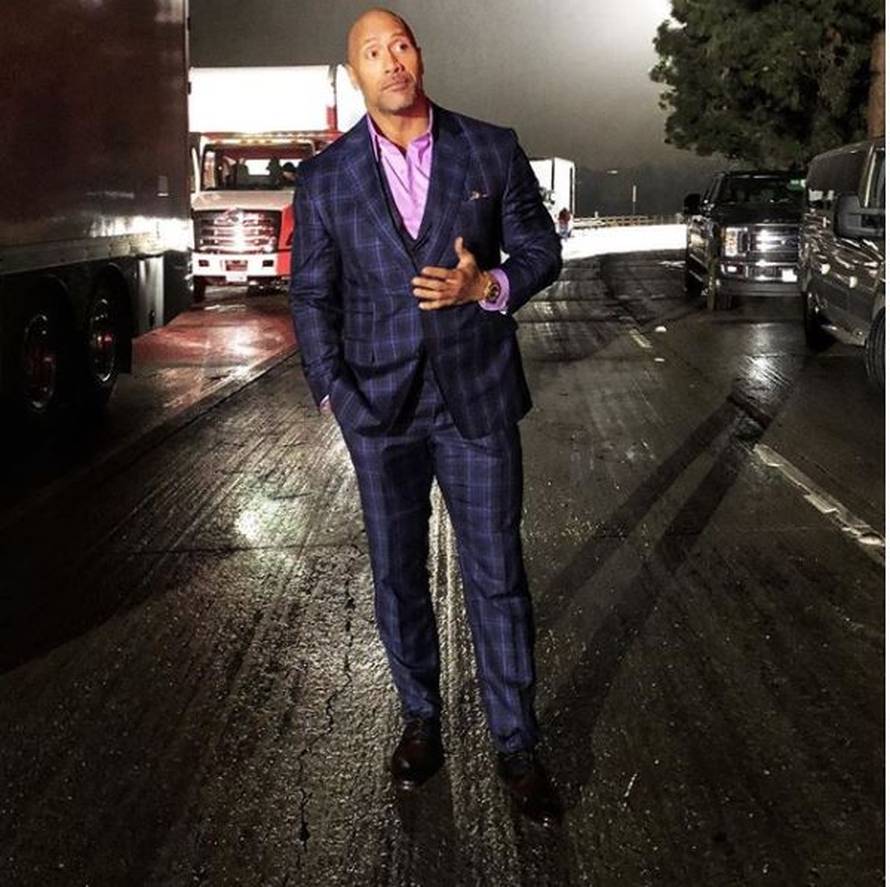 Dwayne Johnson sve raznježio: Poklonio mami kuću za Božić