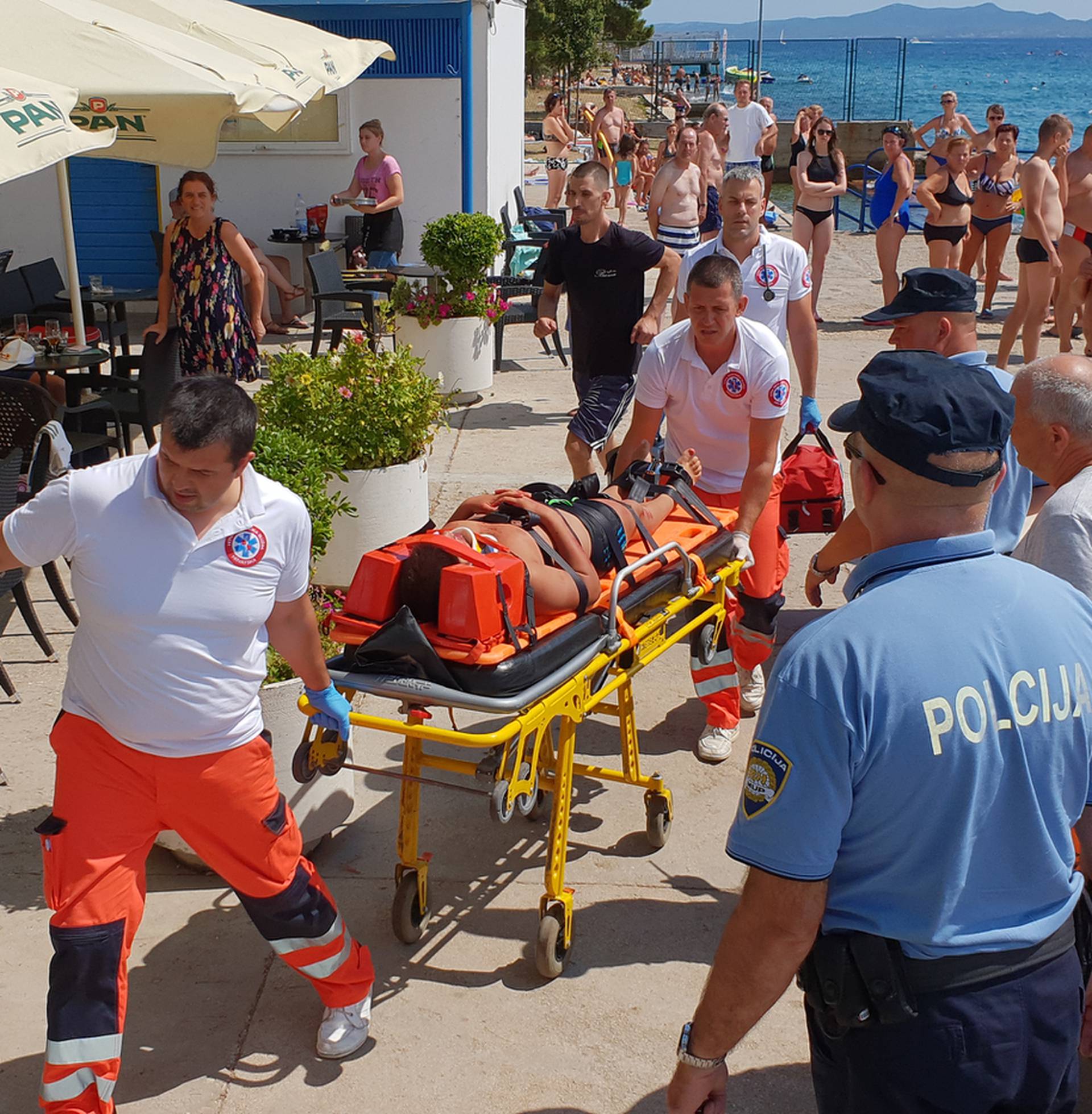 Dječak (12) pao sa skakaonice u Zadru i teško se ozlijedio