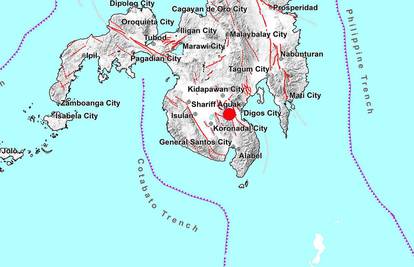 Velika materijalna šteta: Jaki potres od 6.3 zatresao Filipine