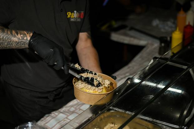 Zagreb: PLACe market na tržnici Dolac posjetili brojni Zagrepčani