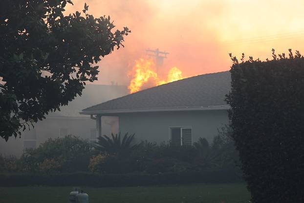 100 FOTOGRAFIJA UŽASA Ovo su vatrogasci snimili u paklu LA-a!