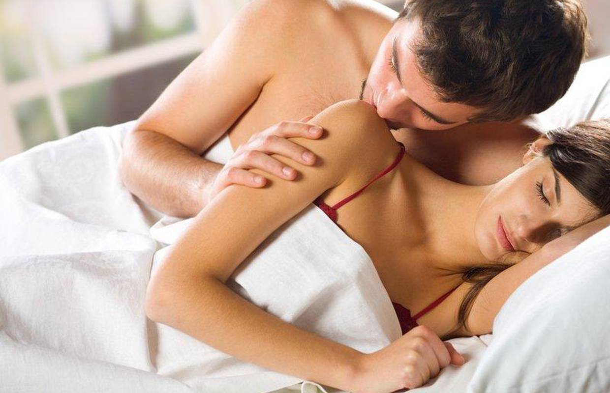 Evo kako se ponašati u krevetu nakon vaše prve bračne noći