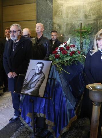 Zagreb: Posljednji ispra&cacute;aj Marinka Colnaga na Krematorija