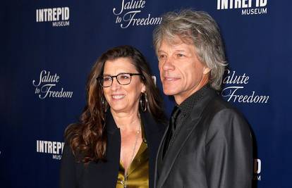 Bon Jovi priznao: 'Nisam uvijek bio vjeran supruzi. Naš brak je izdržao toliko samo zbog nje'