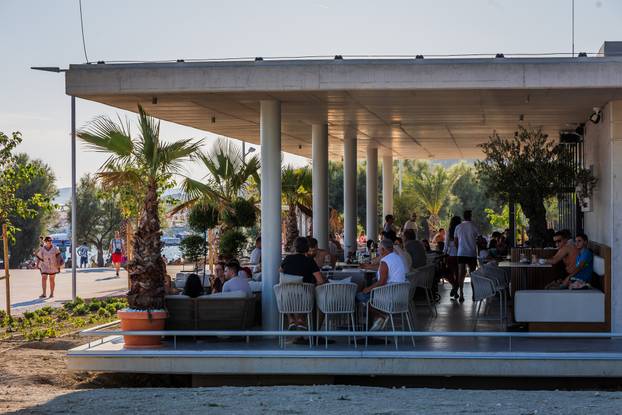 Split: Novootvoreni kafići na Žnjanskom platou: Gaal i Central Beach