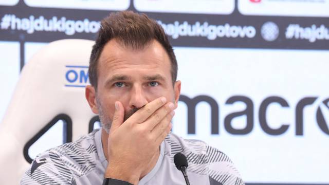 Split: Ivan Leko održao konferenciju za medije  i prokomentirao stanje u svlačionici Hajduka