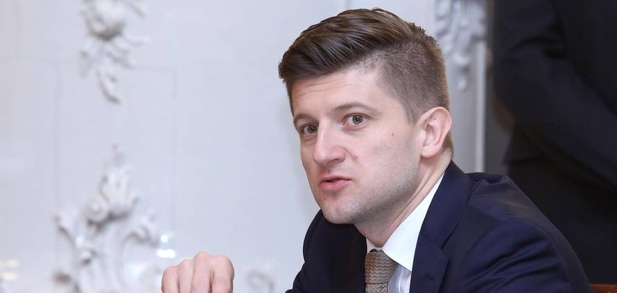 'Pali su dug i deficit, Hrvatska je konačno došla na pravi put'