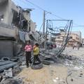 Izraelska vojska sravnila sa zemljom četvrt u Gazi, prijete  skorom kopnenom invazijom