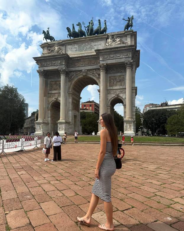 FOTO Mlada Srpkinja nova je nada svjetske odbojke, a fanovi ne miču pogled s nje: 'Anđeo...'