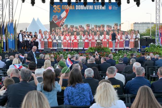 Svečani koncert u Zagrebu povodom 35. obljetnice postrojavanja Zbora narodne garde i ustrojavanja Hrvatske vojske i policije