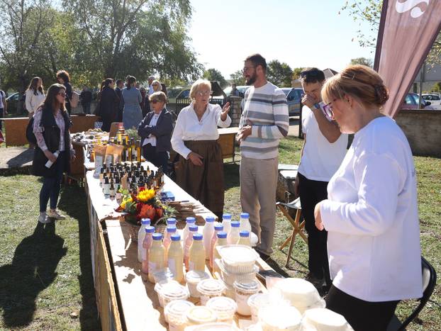 Pakovo Selo: Sve?ano obilježavanje Svjetskog dana seoskih žena