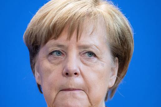 Merkel na odlasku: Kako je curica iz Istočne Njemačke postala najmoćnija kancelarka