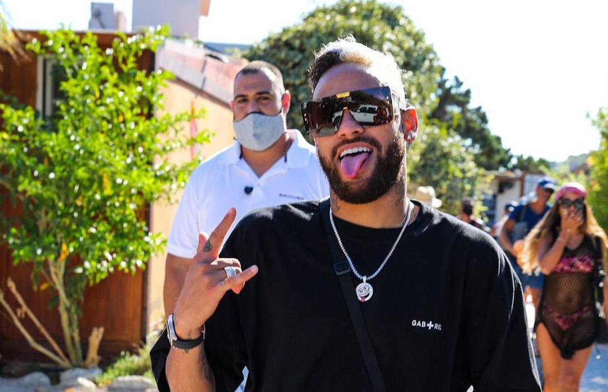 Neymar žestoko partijao prije utakmice pa otpao zbog ozljede