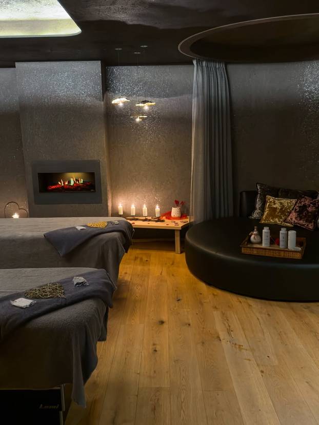 FOTO Ovo je najljepši bazen na Alpama: Topao je, proziran i ima pogled na Dolomite