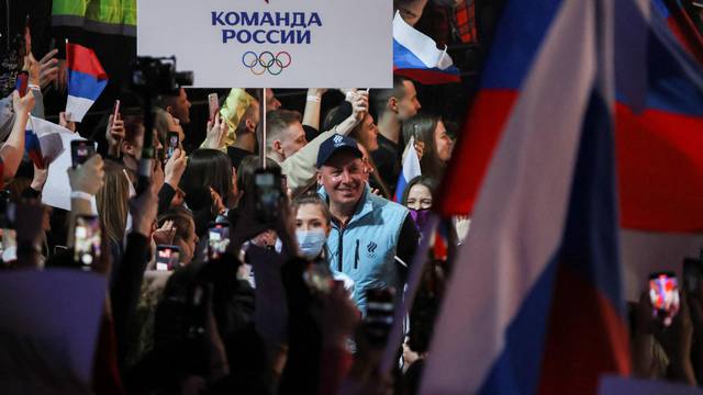 Russia welcomes 2022 Olympic athletes home