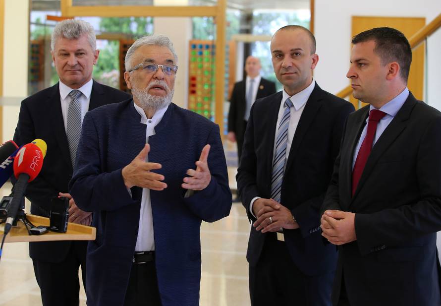 "Većina ne želi izbore, neka se što prije imenuju novi ministri"