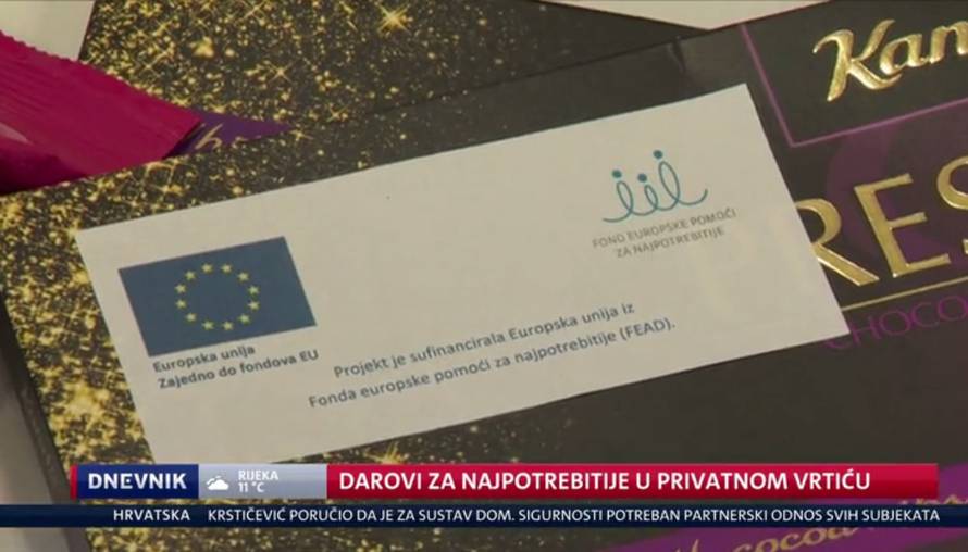 Državna tajnica koja bježi pred kamerama i odana svakom šefu