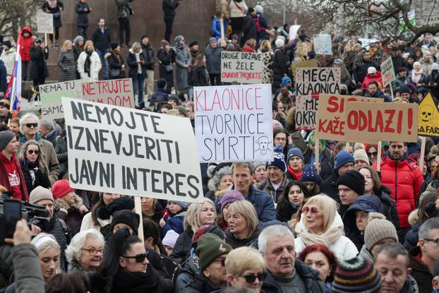 Zagreb: Prosvjed protiv kompleksa industrijskih megafarmi i klaonica peradi u Sisačko-moslavačkoj županiji