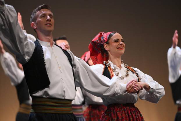 Zagreb: Humanitarni Ladov koncert korak za Korak u zivot