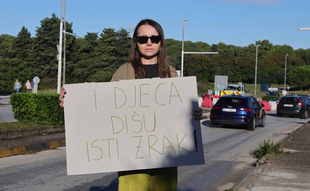 Pula: Prosvjed zbog smrada iz centra za gospodarenje otpadom Kaštijun