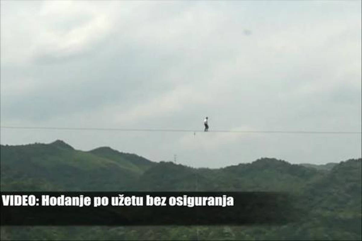 Bolne akrobacije: Neosigurani hodaju po žici na 30 metara