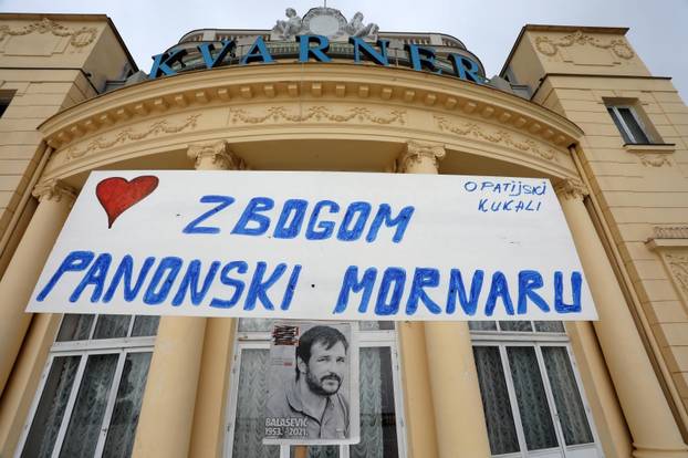 Opatijski Kukali kupanjem na Lidu oprostili se od Đorđa Balaševića